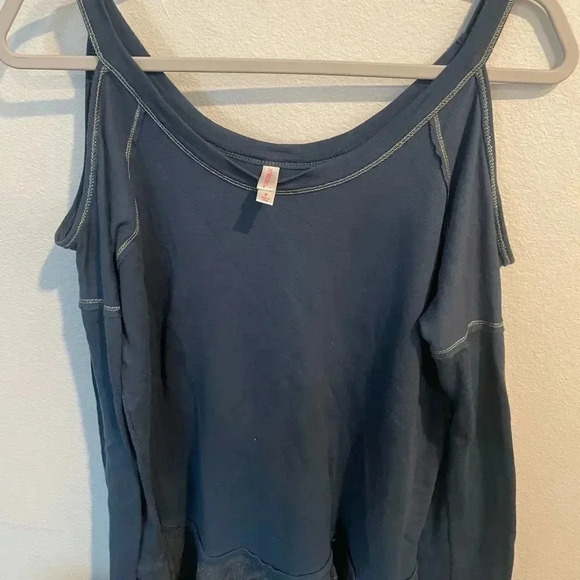 Xhilaration long sleeve cold shoulder top size Small - Picture 2 of 7